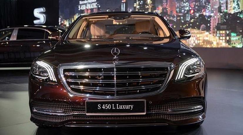 Nếu mua Mercedes S450L Luxury trong tháng 7, số tiền tiết kiệm sẽ lên tới hơn 438 triệu đồng.