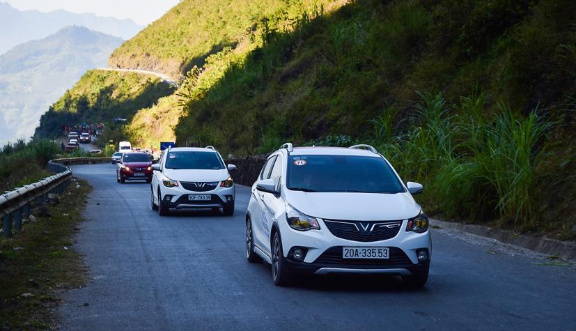 Ngoài việc miễn phí 100% lệ phí trước bạ khi mua xe VinFast Fadil, khách hàng còn được hưởng các chương trình ưu đãi khác khi mua các mẫu ô tô VinFast.