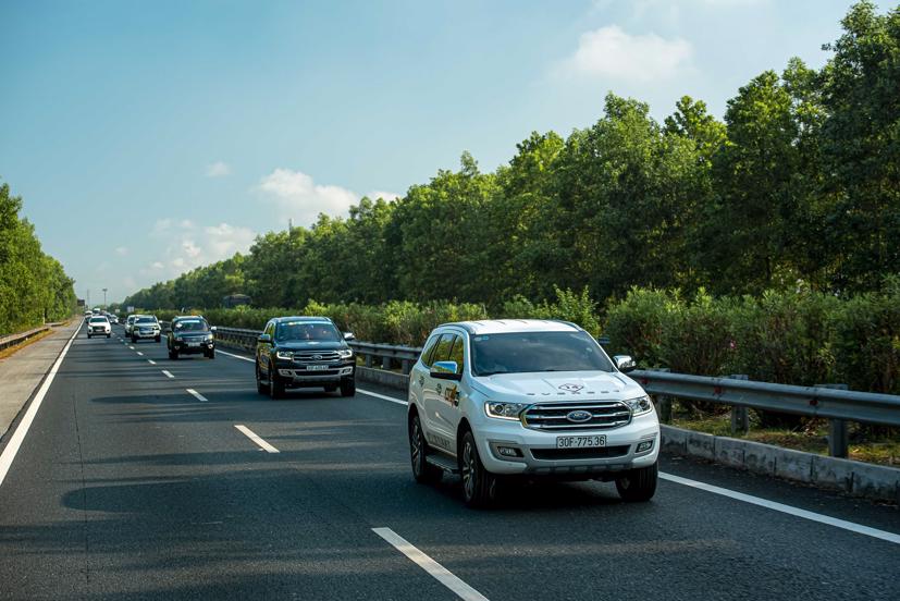 Ford Everest đang có mức giá thấp chưa từng thấy