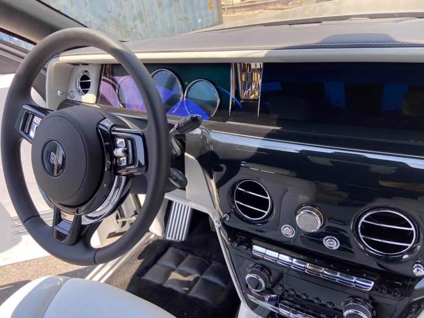 Những siêu xe độc, lạ, giá "trên trời" tại Việt Nam - Ảnh 2