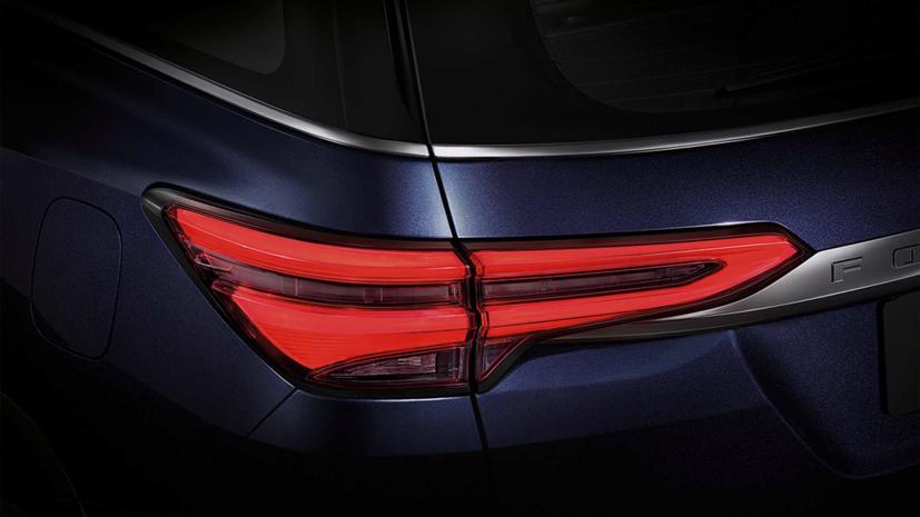 Toyota Fortuner 2020 sắp về Việt Nam c&#243; g&#236;? - Ảnh 7