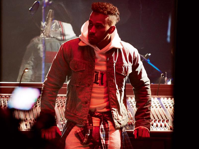 Phong c&#225;ch thời trang “cực phi&#234;u” của tay đua số 1 Lewis Hamilton - Ảnh 5