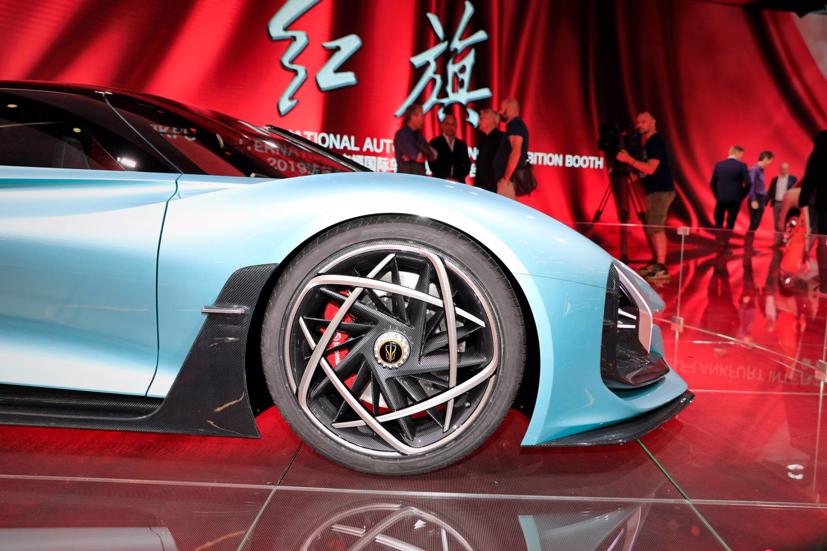 Ngắm hypercar đắt nhất Trung Quốc, gi&#225; “sắc ngọt” hơn 33 tỷ đồng - Ảnh 4