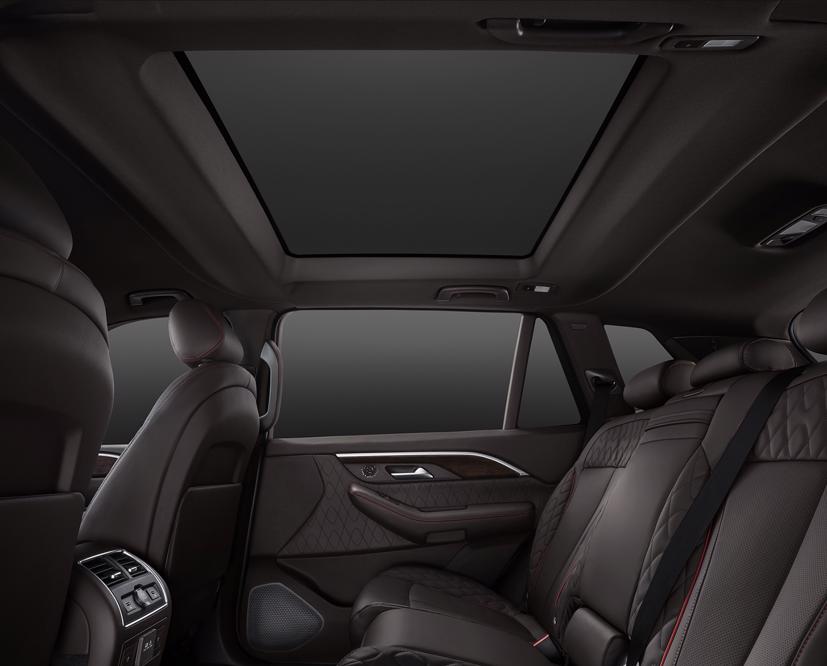 VinFast President chốt gi&#225; 4,6 tỷ đồng, c&#243; 18 m&#224;u để chọn - Ảnh 3