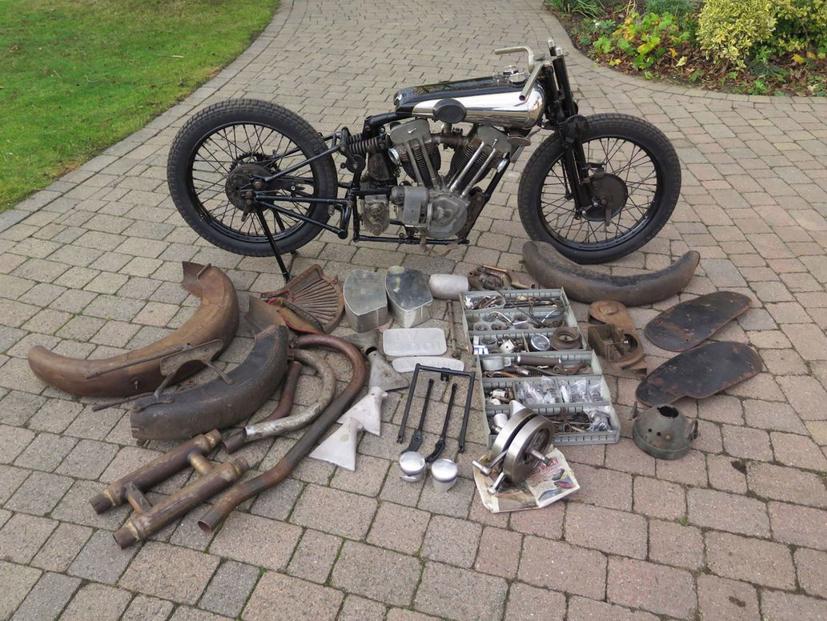 SS100 cao cấp với lịch sử hào hùng, mô hình đời 1930 đã được bán với giá 542.500 USD