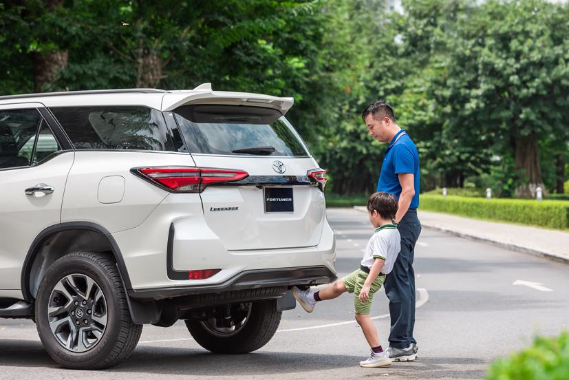 Fortuner Legender 2.8L c&#243; g&#236; m&#224; đắt nhất “họ nh&#224; Fortuner”? - Ảnh 9