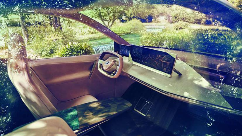 BMW tung quảng c&#225;o … sex tr&#234;n xe tự l&#225;i - Ảnh 7