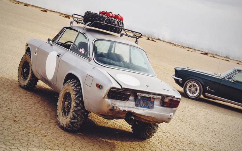 Dropped Alfa, bản độ của chiếc Alfa Romeo GTV 2000 đời 1974