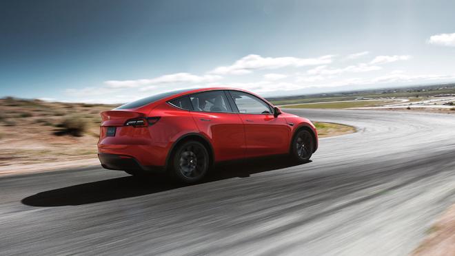 Elon Musk tuyên bố Tesla sẽ “sớm” ra mắt loại pin xe điện có khả năng chạy được hơn 1 triệu dặm