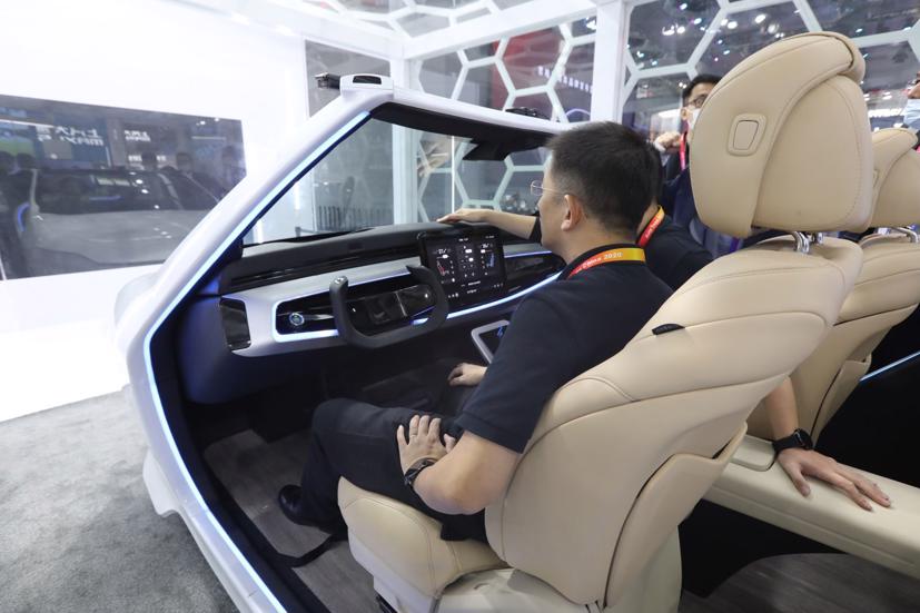 Ngắm loạt siêu phẩm tại Triển lãm ô tô lớn duy nhất năm 2020 - Ảnh 7