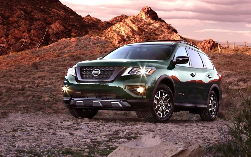 2020 Nissan Pathfinder Hybrid. Ảnh: Review Cars