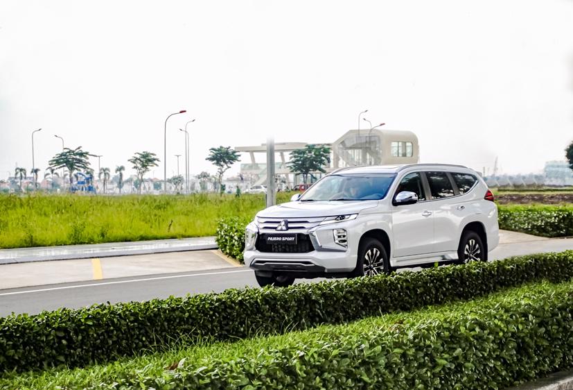 Mitsubishi Pajero Sport 2020 ch&#237;nh thức ra mắt - Ảnh 10