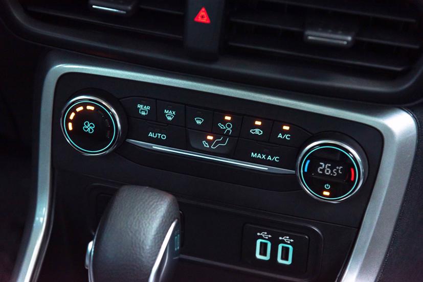 Ford EcoSport 2020 gi&#225; từ 603 triệu đồng, c&#243; g&#236; đ&#225;ng mua? - Ảnh 5