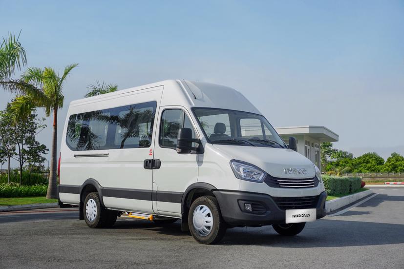 Ngày 10/10, THACO chính thức giới thiệu dây chuyền sản xuất và sản phẩm Mini Bus IVECO DAILY.