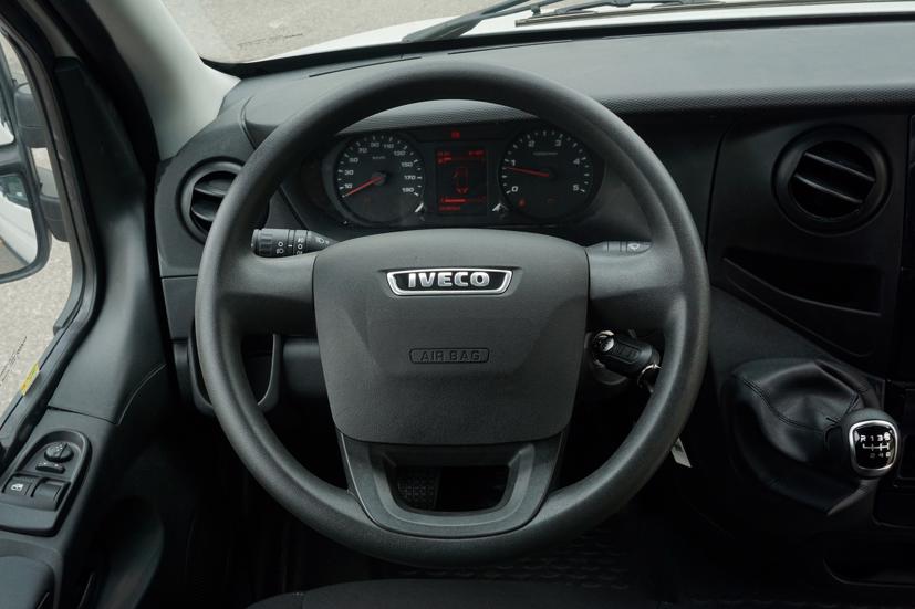 THACO ra mắt sản phẩm Minibus mới Iveco Daily - Ảnh 7