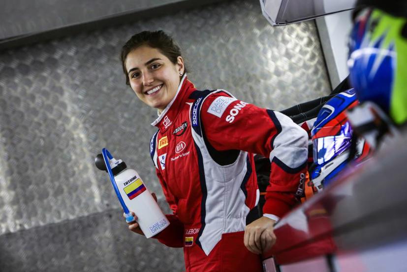 "Mục tiêu của tôi là 100% phải đến Công thức 1", Tatiana Calderón nói.