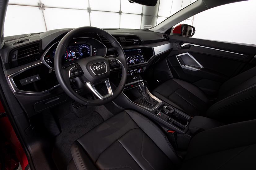 Audi Q3 Sportback ra mắt, gi&#225; hơn 2 tỷ đồng - Ảnh 2