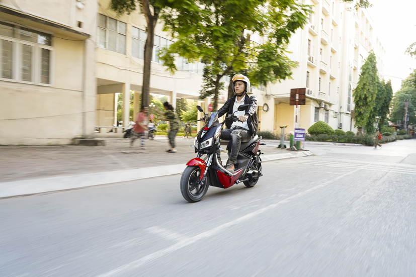 Trải nghiệm YADEA X5: khi xe thể thao kh&#244;ng c&#242;n tiếng nẹt p&#244;  - Ảnh 3