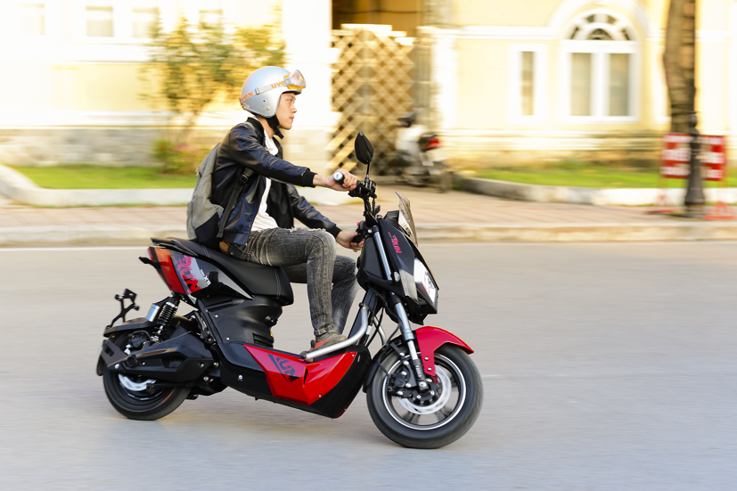 Trải nghiệm YADEA X5: khi xe thể thao kh&#244;ng c&#242;n tiếng nẹt p&#244;  - Ảnh 2