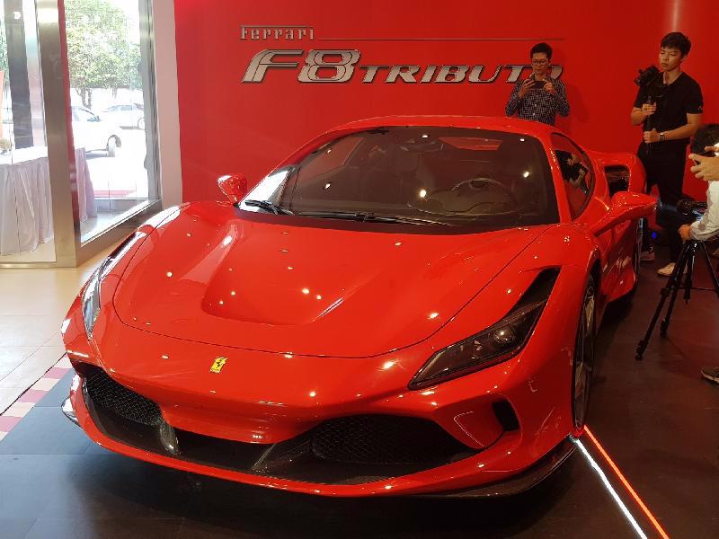 Ferrari đã giới thiệu mẫu siêu xe F8 Tributo hoàn toàn mới lần đầu tiên có mặt tại Việt Nam. Ảnh: VnMedia