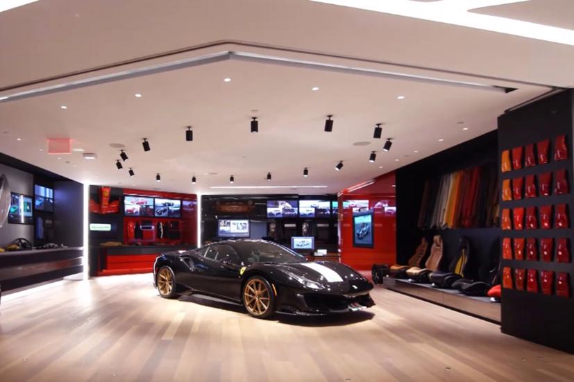 Trung tâm thiết kế cá nhân hóa của Ferrari ở New York