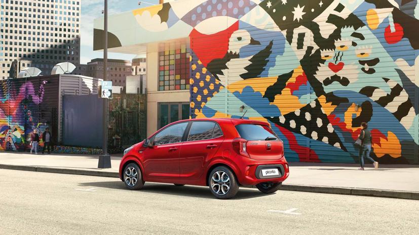 Kia Việt Nam đang giảm giá nhiều mẫu xe nhằm kích thích thị trường.