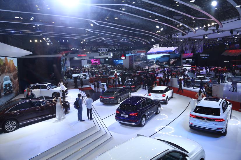 M&#227;n nh&#227;n với c&#225;c m&#224;n ra mắt xe &quot;sexy&quot; tại VMS 2019 - Ảnh 10