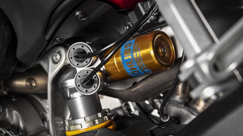 Ngắm mẫu motorbike “dư sức” đ&#225;nh bại supercar - Ảnh 4