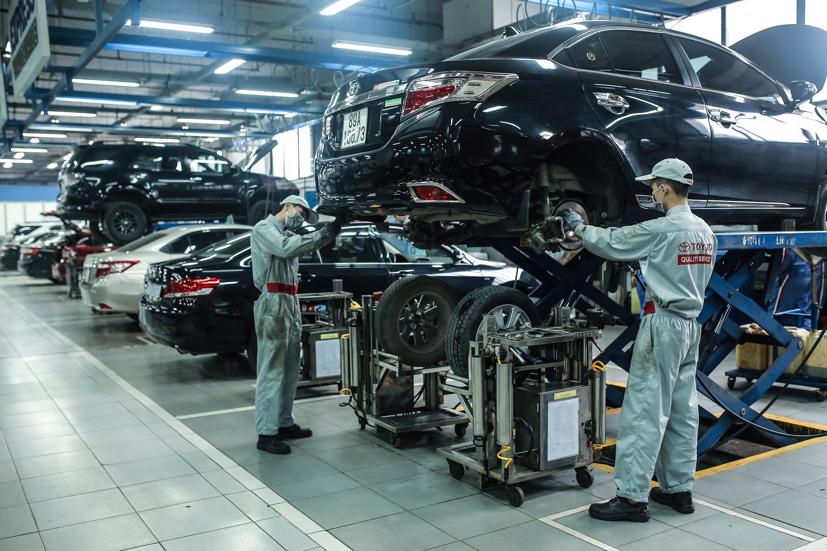 Hoạt động chăm sóc xe tại đại lý Toyota-Service