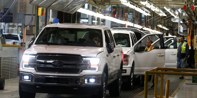 Ngành công nghiệp ô tô “suy giảm mạnh" trong cả sản xuất lẫn bán hàng vào năm 2018