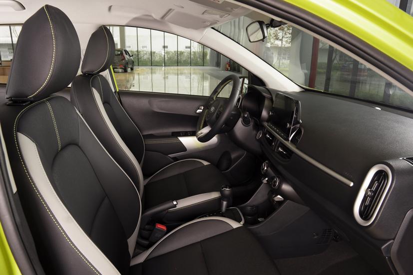 Nội thất mẫu xe New Morning X-Line