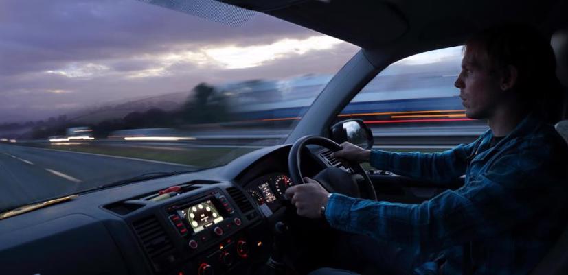 Luật tại Anh có nhiều quy định cụ thể về lái xe trên đường phố. Ảnh minh họa