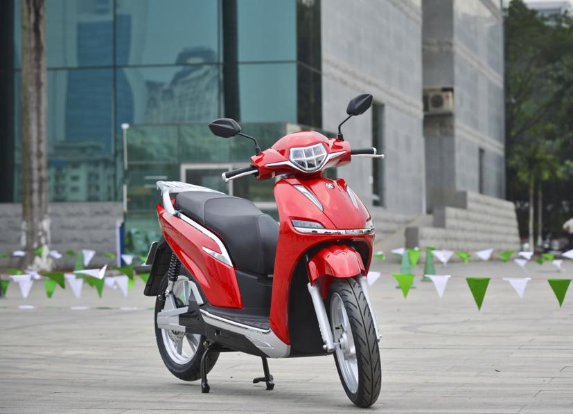 Xe máy điện Pega-S có kích thước to lớn tương tự các dòng xe ga xăng phân khúc 70-80 triệu đồng.