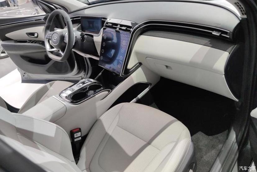 Hyundai Tucson ra mắt phi&#234;n bản ho&#224;n to&#224;n mới, Tucson L - Ảnh 4