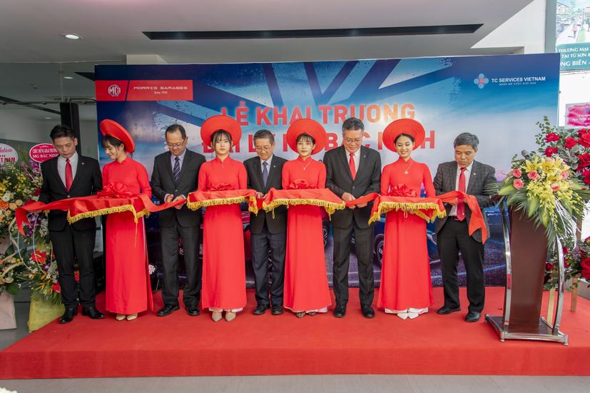 Hãng xe MG Việt Nam vừa khai trương đại lý tại Bắc Ninh. Đây là đại lý lớn nhất trong hệ thống đại lý toàn quốc của MG Việt Nam.