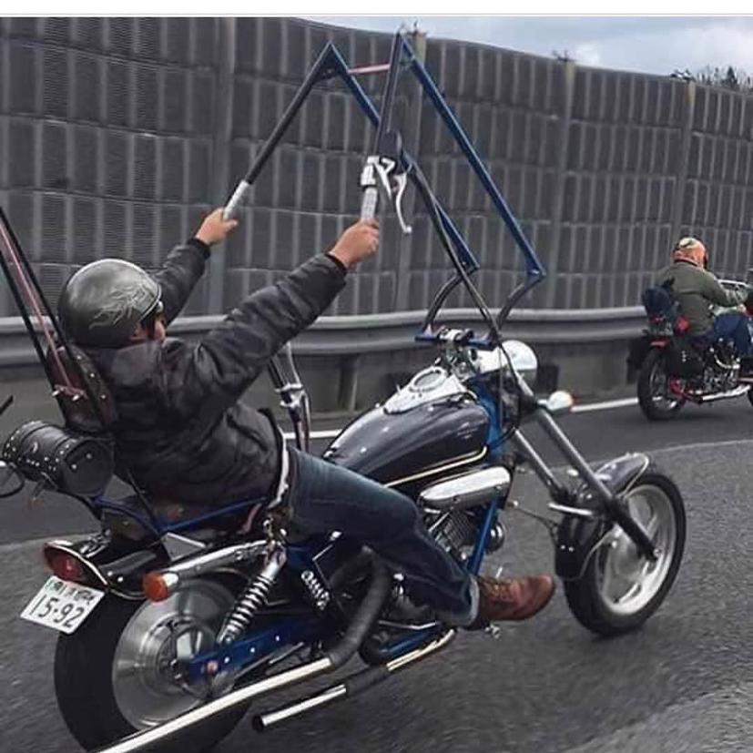 “B&#243; tay” với 19 kiểu độ xe m&#225;y cực dị  - Ảnh 11