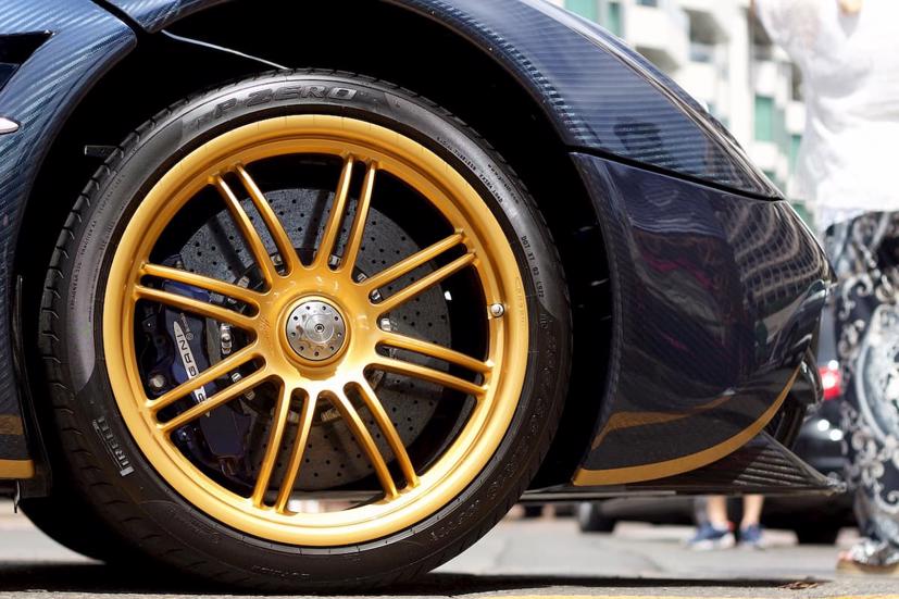 Pirelli đang phát triển loại lốp xe có thể kết nối mạng 5G. Ảnh: Motor Authority