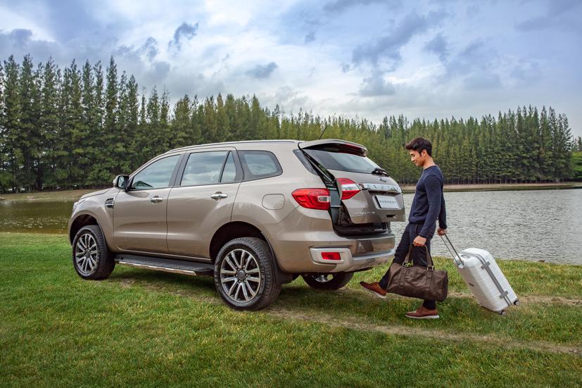 C&#225;ch đơn giản để biến Ford Everest th&#224;nh xe cắm trại - Ảnh 2