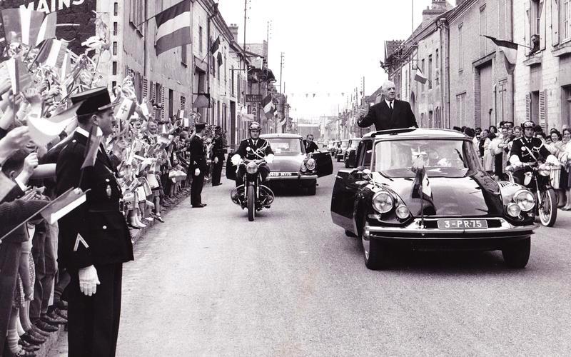 Những mẫu xe sinh ra để phục vụ các nhà lãnh đạo thế giới - Ảnh 2