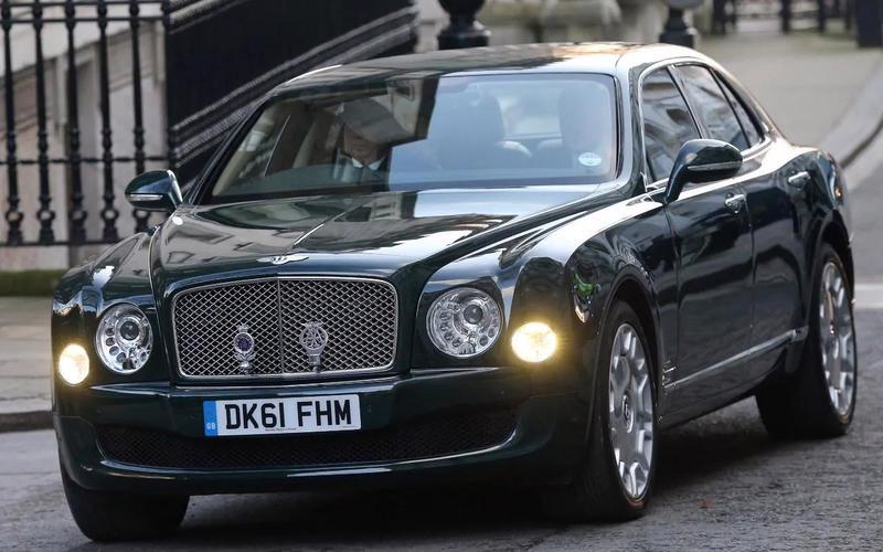 Những mẫu xe sinh ra để phục vụ các nhà lãnh đạo thế giới - Ảnh 13