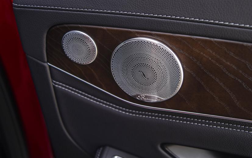 Cận cảnh Mercedes GLC 200 v&#224; GLC 200 4Matic mới 2020 - Ảnh 10