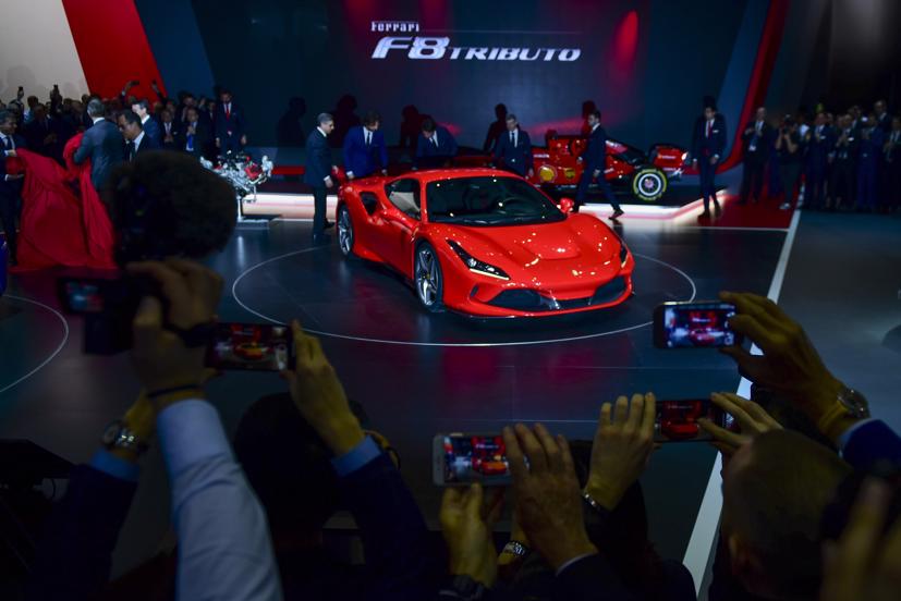 Mẫu xe NV F8 Tributo của Ferrari tại Triển lãm Ô tô Geneva 2019 - Ảnh: Bloomberg.