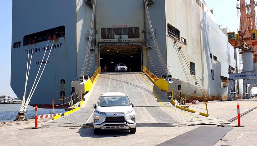 Các con số thống kê đang cho thấy những tín hiệu không mấy khả quan của thị trường ô tô nhập khẩu.