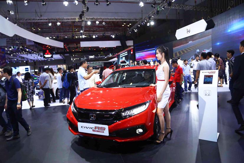 Thị trường ô tô được dự báo sẽ sôi động sau khi phí trước bạ ô tô lắp ráp, sản xuất trong nước giảm 50%