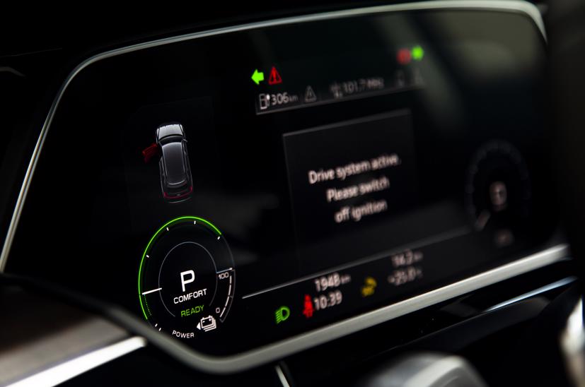 Cận cảnh xe điện hạng sang Audi e-tron đầu ti&#234;n tại Việt Nam - Ảnh 7
