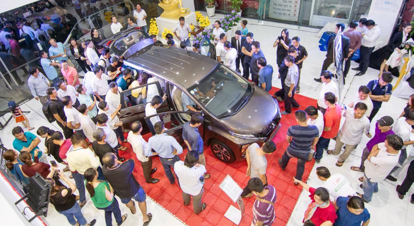 Sự sụt giảm dù rất nhẹ cũng vẫn khiến bức tranh thị trường ô tô chớm màu ảm đạm.