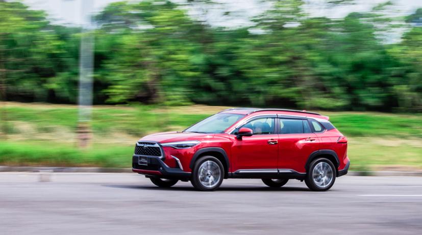Corolla Cross 2020 - h&#227;y nh&#236;n t&#244;i như một &quot;Toyota kh&#225;c&quot; - Ảnh 26