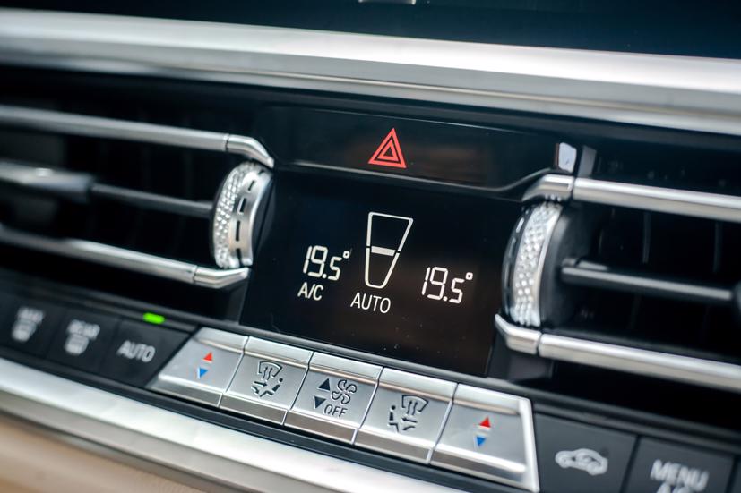 BMW 330i M-Sport về Việt Nam, gi&#225; gần 2,4 tỷ đồng - Ảnh 8