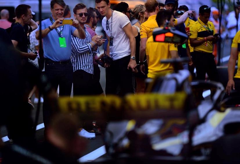 Gi&#225; 50-100 triệu, v&#233; F1 đắt nhất tại Việt Nam c&#243; g&#236; đặc biệt? - Ảnh 2