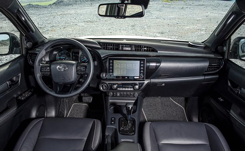 Toyota Hilux 2020 – C&#250; bứt tốc ngoạn mục của “vua” n&#250;i rừng - Ảnh 15